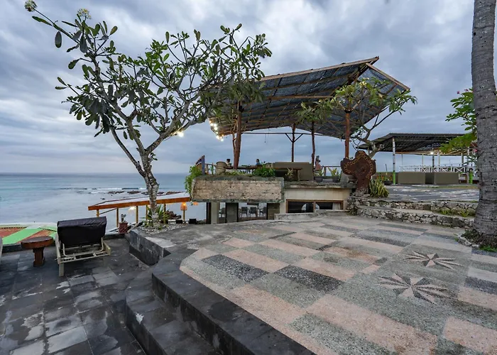 Mushroom Beach Bungalows